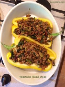Vegetable Stuffed Pepper with Filling of Lentils, Spinach and Vegetable mix in this picture.