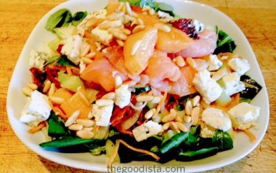 Recipe for Salmon Salad with Blue Cheese